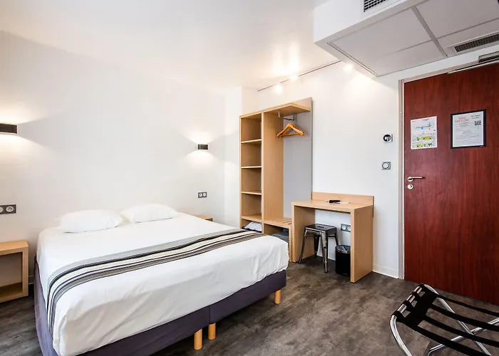 Hotel Pb - Paris-Barcelone