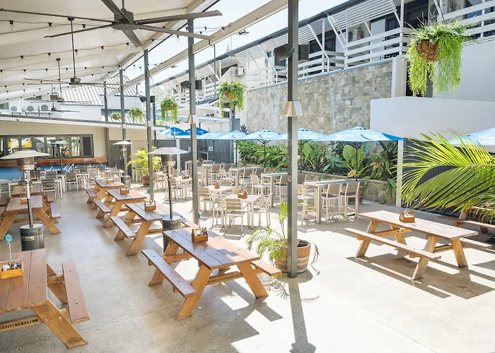 Reef Gateway Hotel
