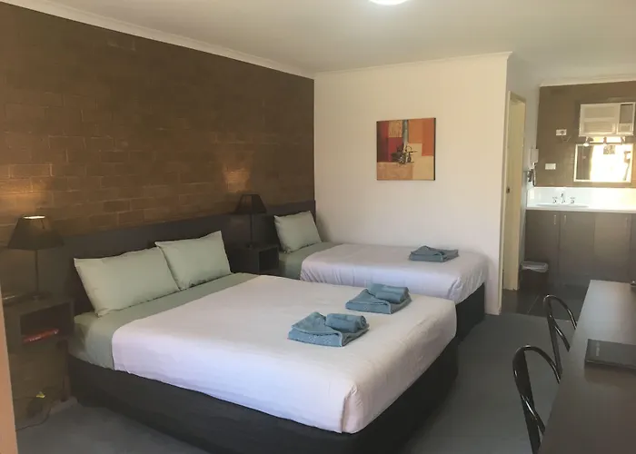 Camellia Motel