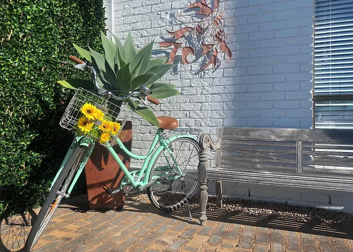 Beachmere Palms Motel
