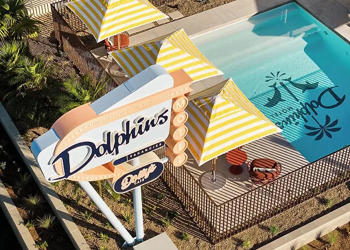Dolphins Motel
