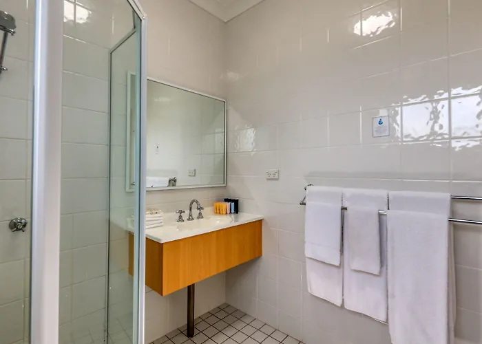 Country Gardens Motor Inn