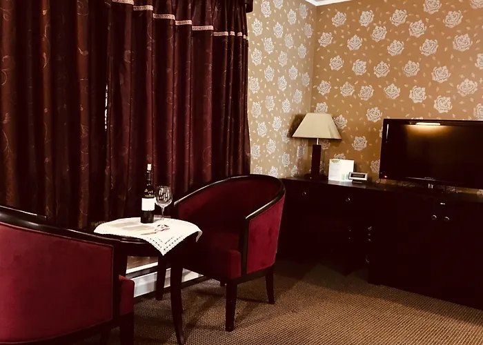 Alpine Inn & Suites