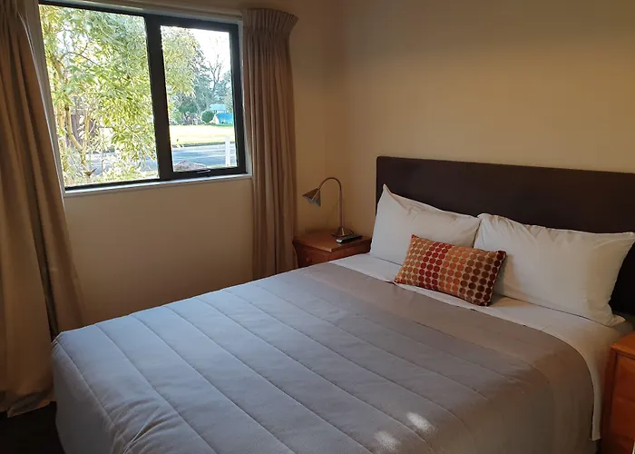 The Hobbit Motorlodge