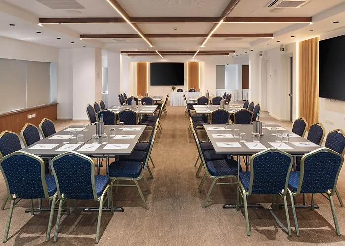 Pefkos City Hotel