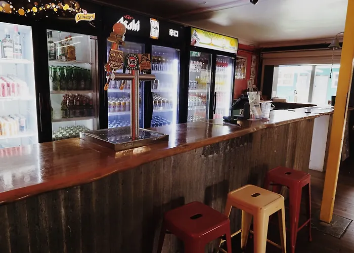 Backpackers In Paradise - 18 To 40 Years
