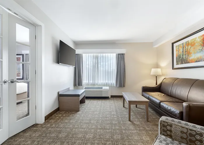 Best Western Plus Windjammer Inn&Conference Center