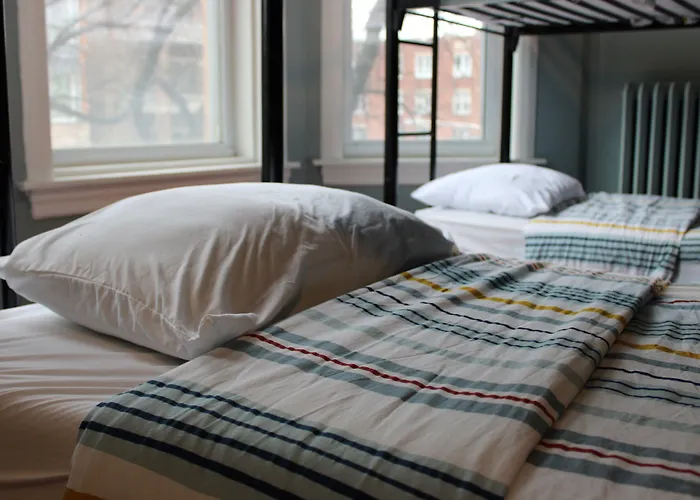 Wrigley Hostel - Chicago