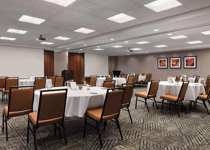 Homewood Suites By Hilton Waterloo/St. Jacobs