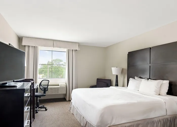 Baymont By Wyndham College Station