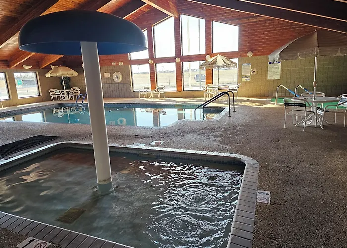 Fossil Creek Hotel & Suites