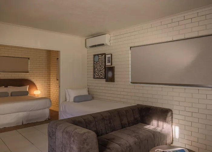 Gold Coast Airport Motel - Only 300 Meters To Airport Terminal