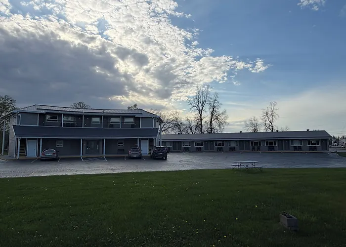 Aquarius Motel