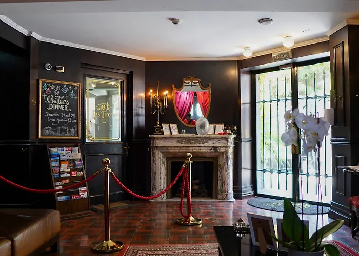 Hotel Boutique Castillo Rojo