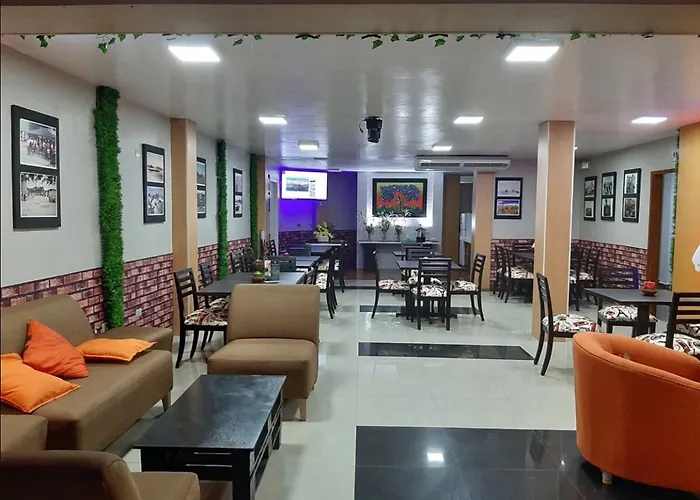 Hotel Los Algarrobos