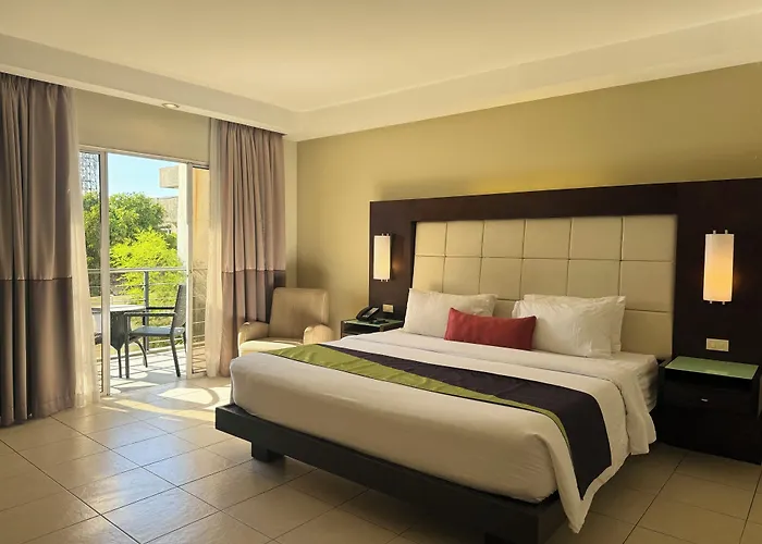 Circle Inn - Iloilo City Center