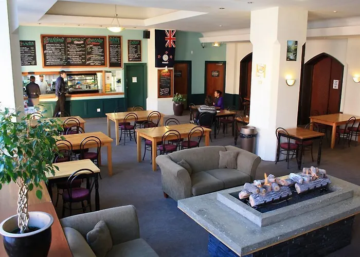 Hotel Waterloo & Backpackers