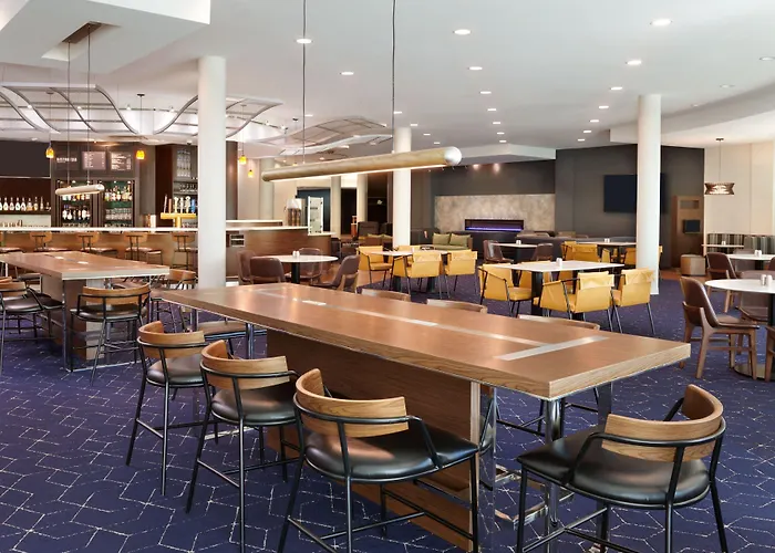 Courtyard By Marriott Ottawa East