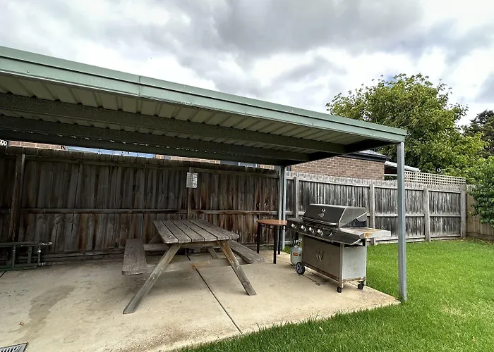 Rose Garden Motel