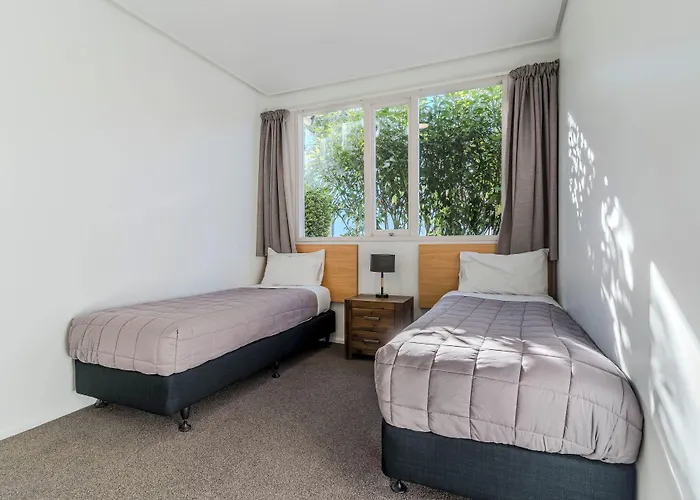 George Street Motel Apartments