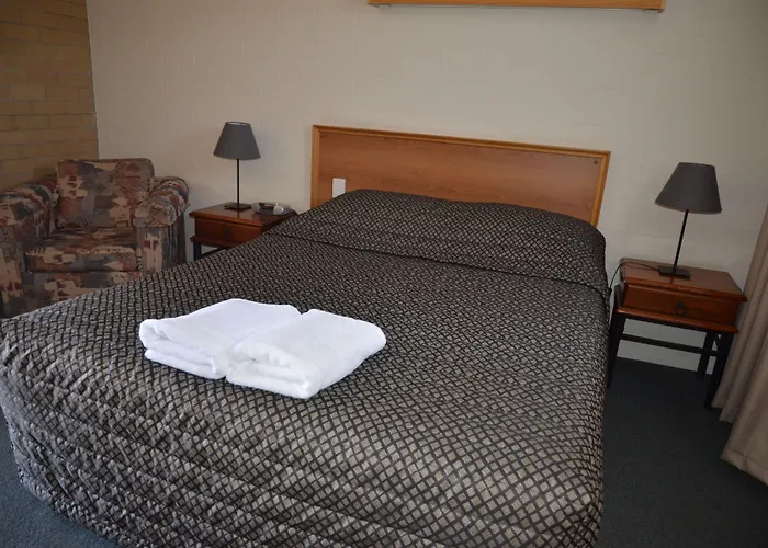 Alexander Motor Inn