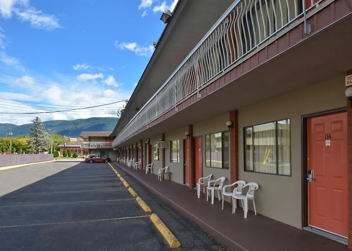 Canadas Best Value Inn & Suites-Vernon