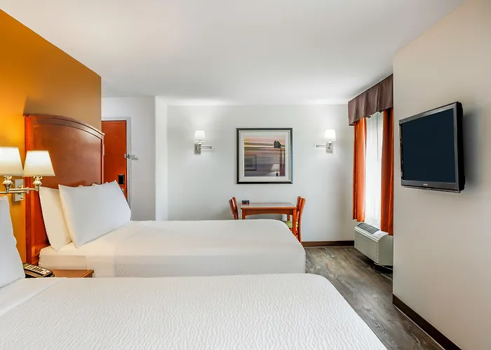 Days Inn & Suites By Wyndham Sherwood Park Edmonton