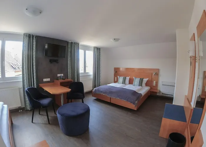 Hotel&Gästehaus Im Ziegelweg garni