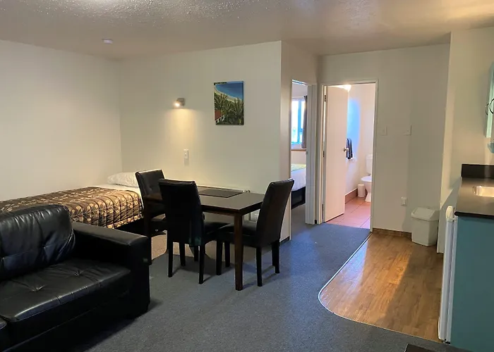 Townsman Motor Lodge
