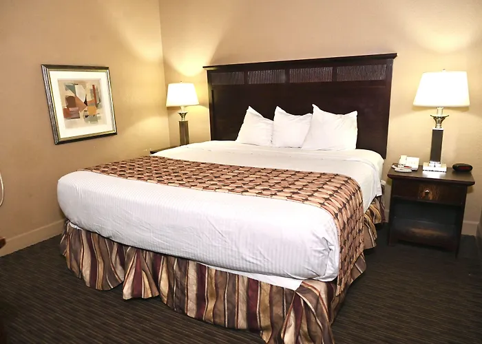 Fortune Inn & Suites
