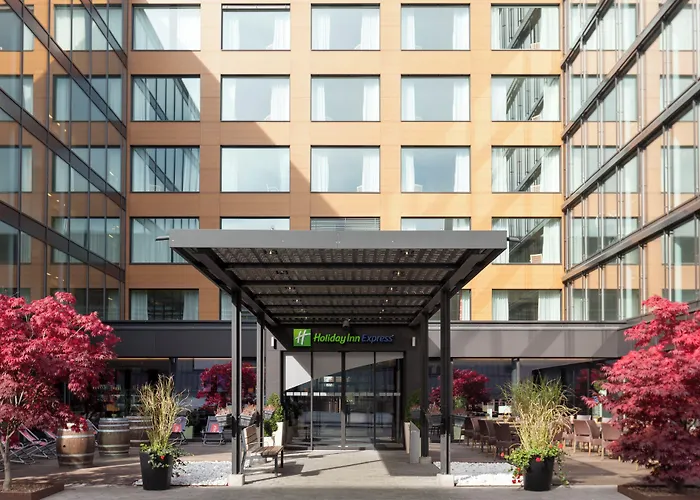 Holiday Inn Express Zuerich Airport By Ihg