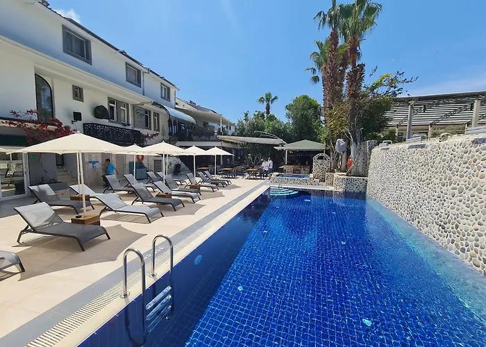 Tonoz Beach Hotel