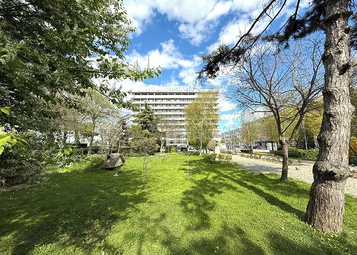 Hotel Delta 4