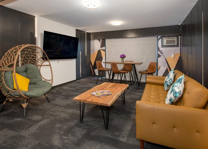 Coast Metro Vancouver Hotel