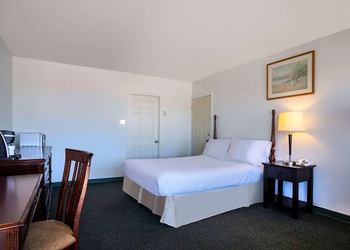 Thriftlodge By Wyndham Regina North