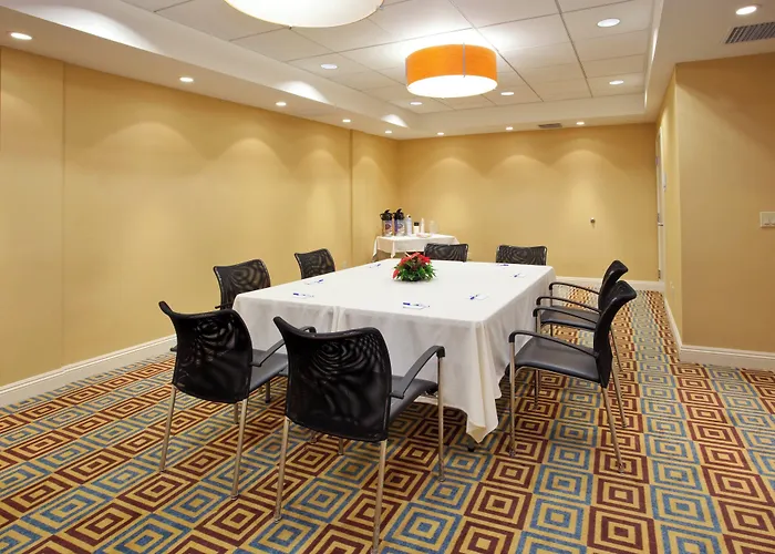 Holiday Inn Express Hotel & Suites Santa Cruz By Ihg