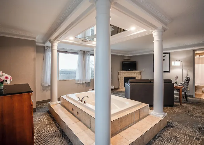 Monte Carlo Inn Barrie - Newly Renovated