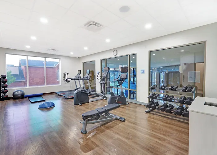 Holiday Inn Express&Suites - Woodstock, ON CANADA