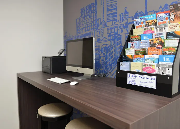 Holiday Inn Express Leigh - Sports Village By Ihg