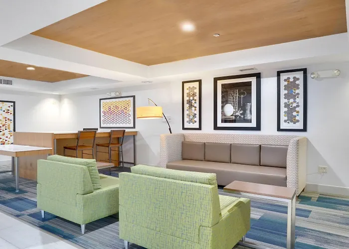 Holiday Inn Express Hotel & Suites Portland By Ihg
