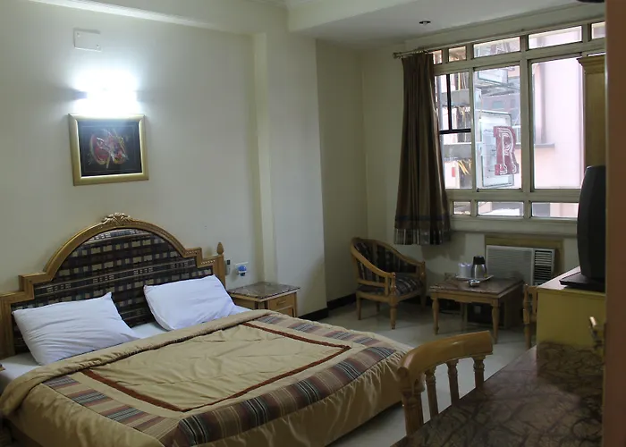 Hotel Sunstar Residency
