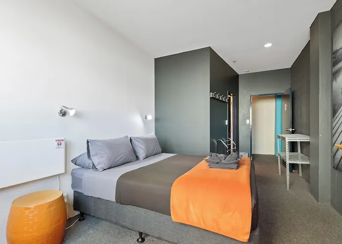 Rock Solid Backpackers Rotorua