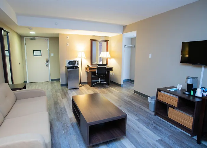 Super 8 By Wyndham Mississauga