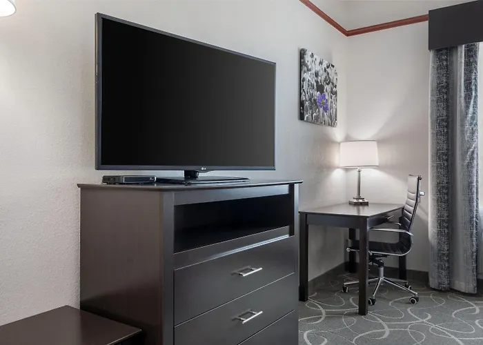 Best Western Limestone Inn And Suites