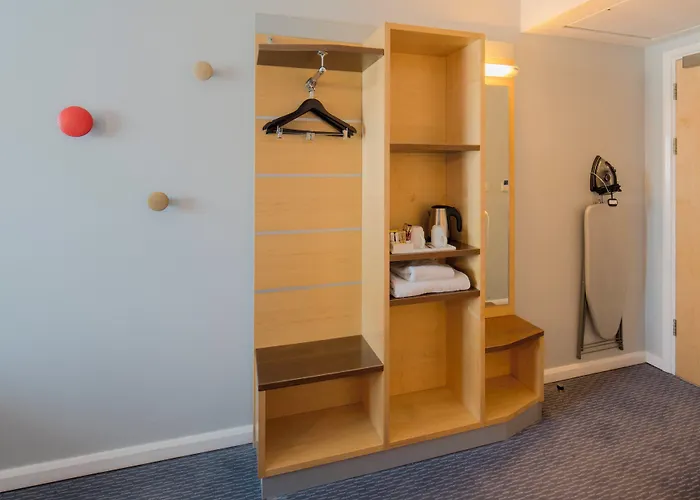 Holiday Inn Express Doncaster By Ihg