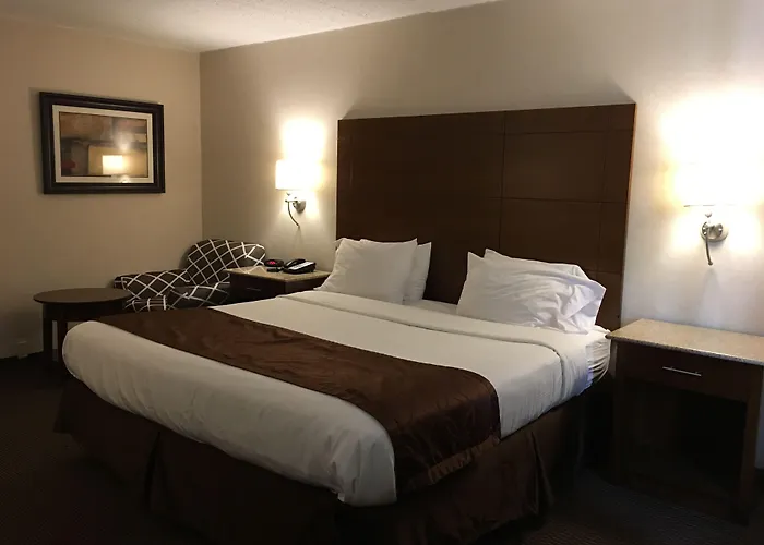 Ramada By Wyndham Rockville Centre
