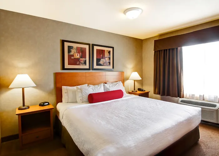 Ramada By Wyndham Ponoka