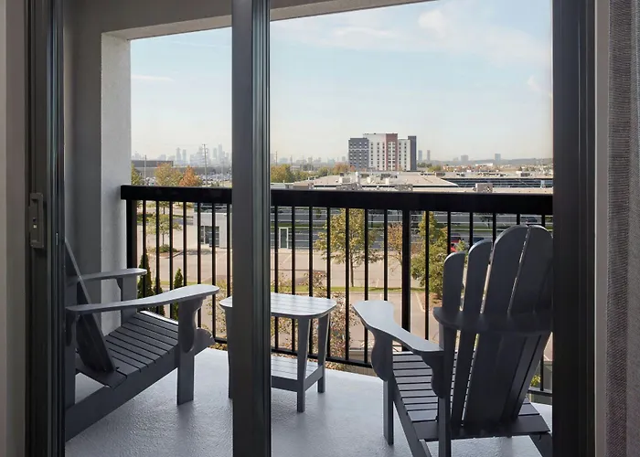 Courtyard By Marriott Mississauga-Airport Corporate Centre West