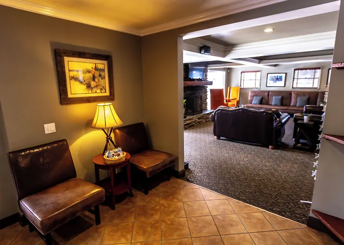 The Mammoth Creek Inn