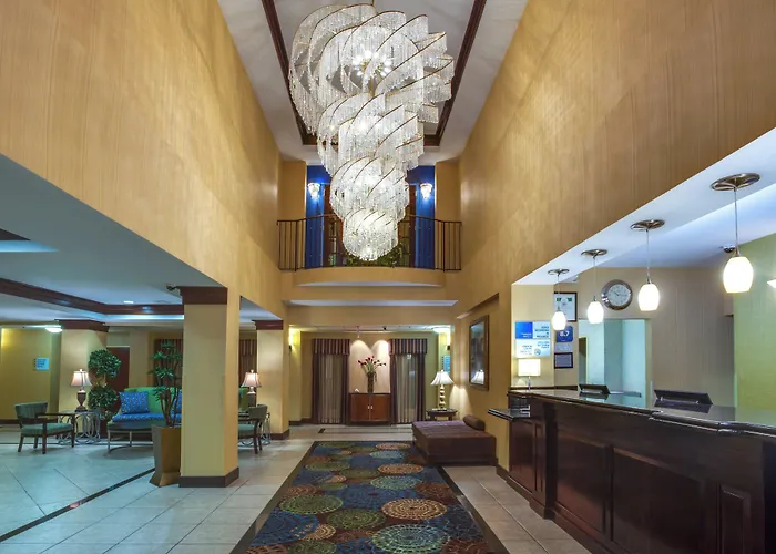 Holiday Inn Express Tower Center New Brunswick By Ihg